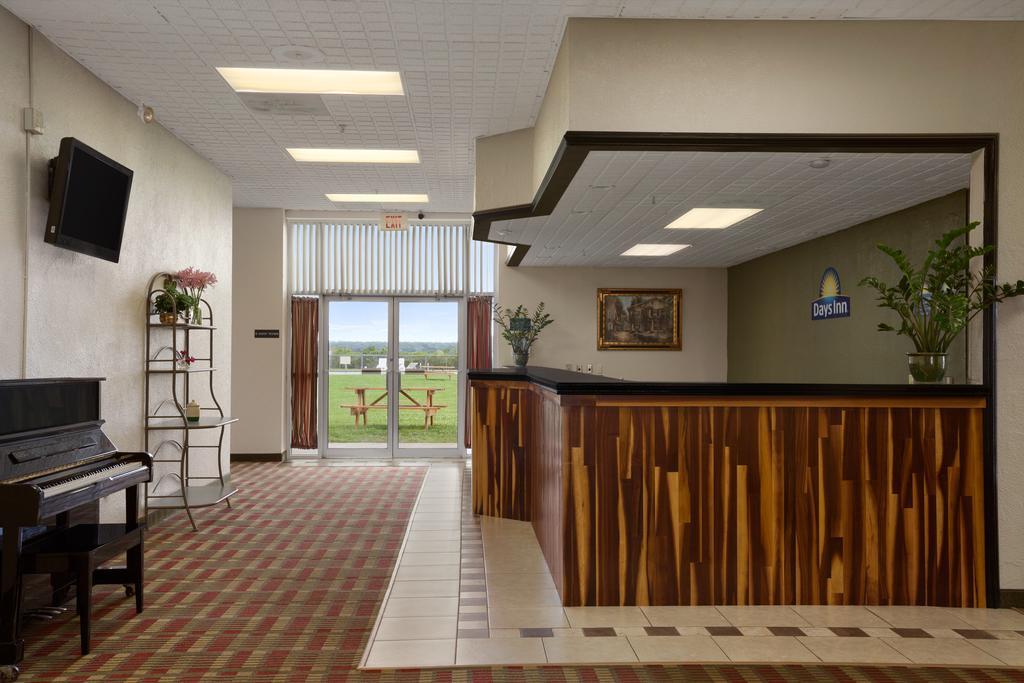 Days Inn Chillicothe Exterior photo